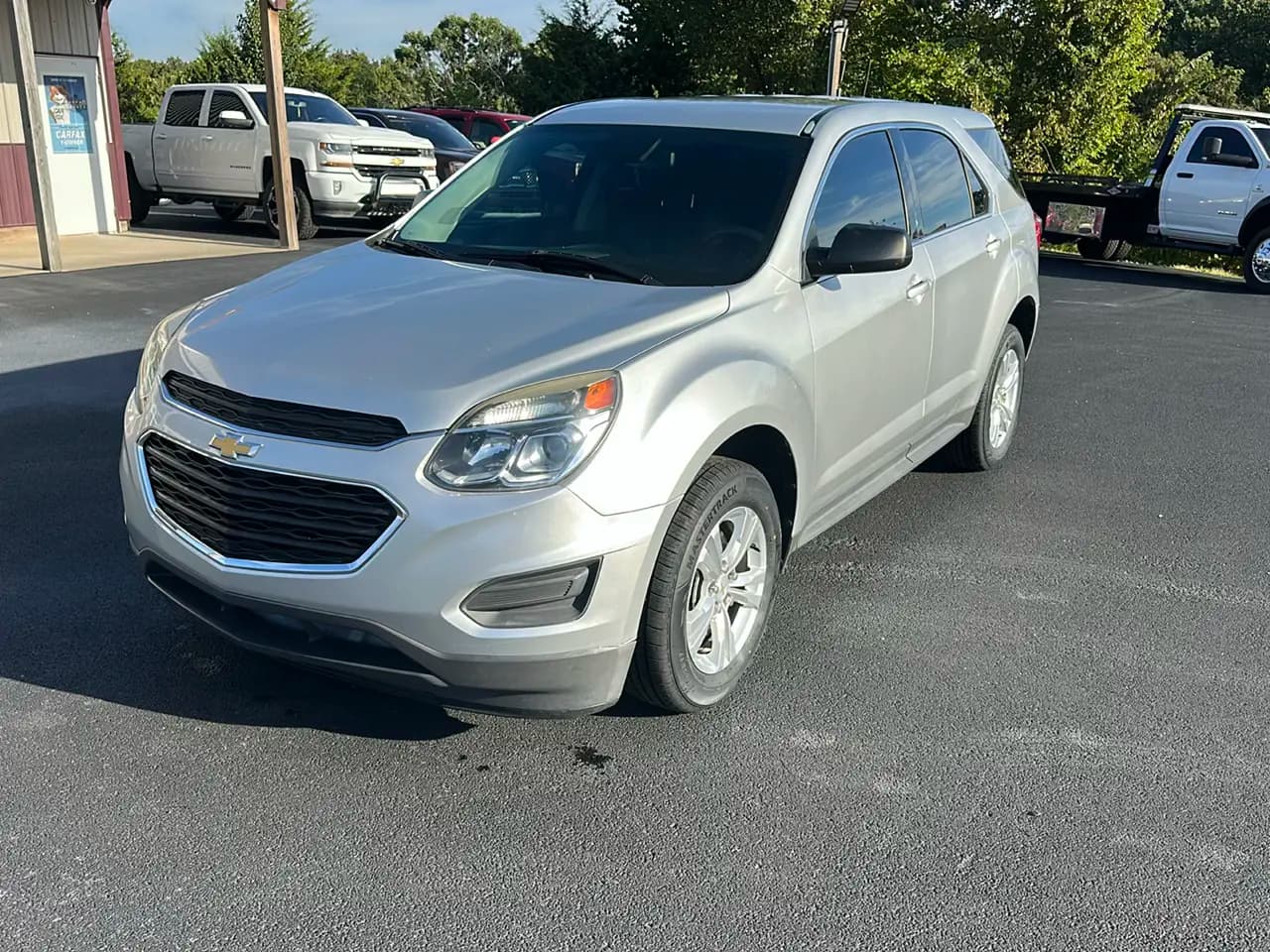 2017 Chevrolet Equinox LS, photo 2