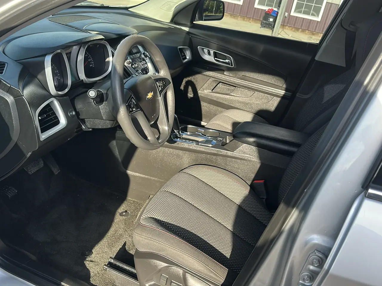 2017 Chevrolet Equinox LS, photo 13