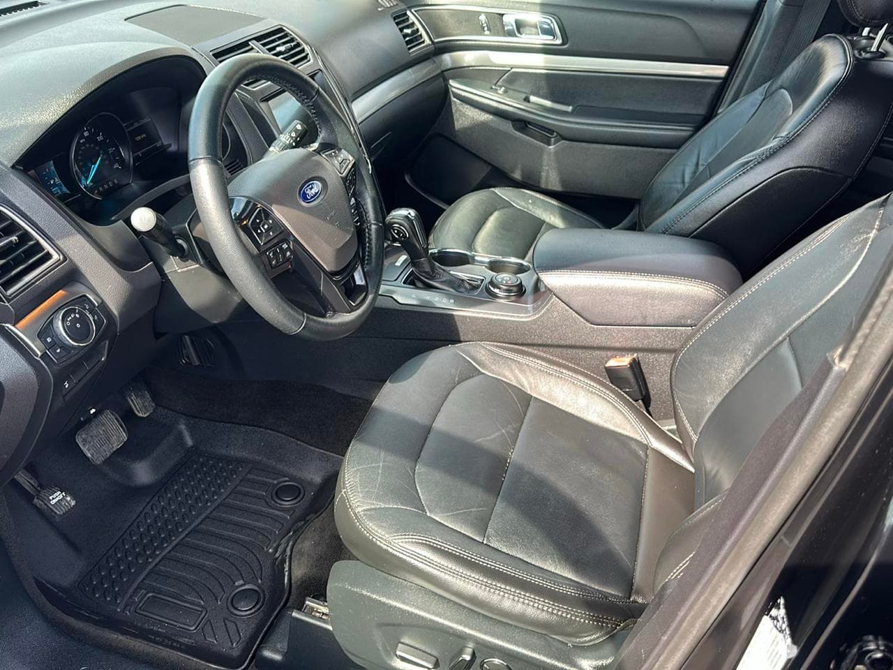 2018 Ford Explorer Limited, photo 15