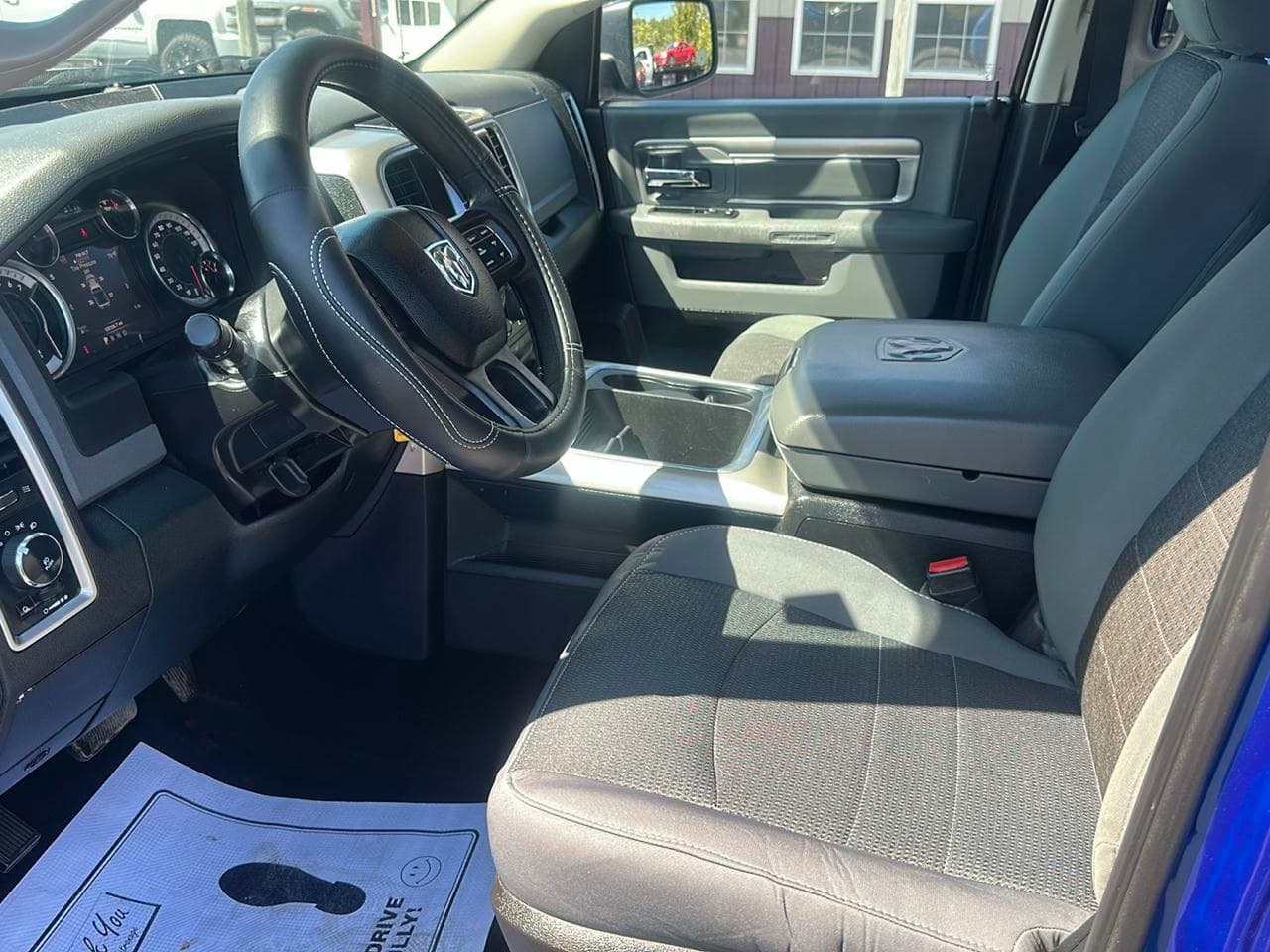 2016 Ram 1500 Crew Cab Outdoorsman, photo 14