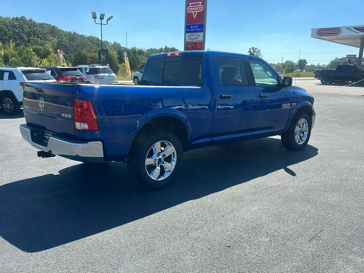 2016 Ram 1500 Crew Cab Outdoorsman, photo 6